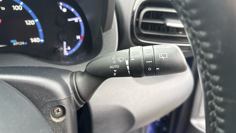 Toyota Yaris Cross 1.5 Hybrid Design 5dr CVT Hybrid Estate